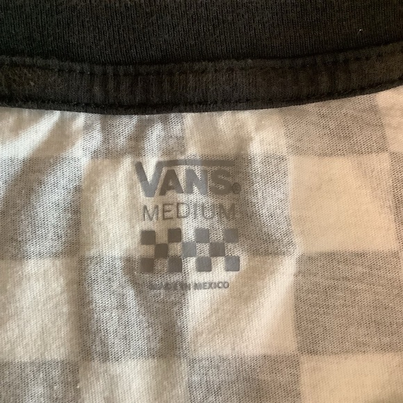 Vans & Disney Size Medium Black and White Checkered T-Shirt & Stitch Graphic Tee - Picture 4 of 9